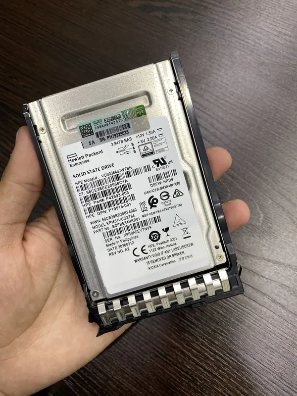 SSD (sas, sata, nvme, nvme m2) 1 SSD (sas, sata, nvme, nvme m2) 1