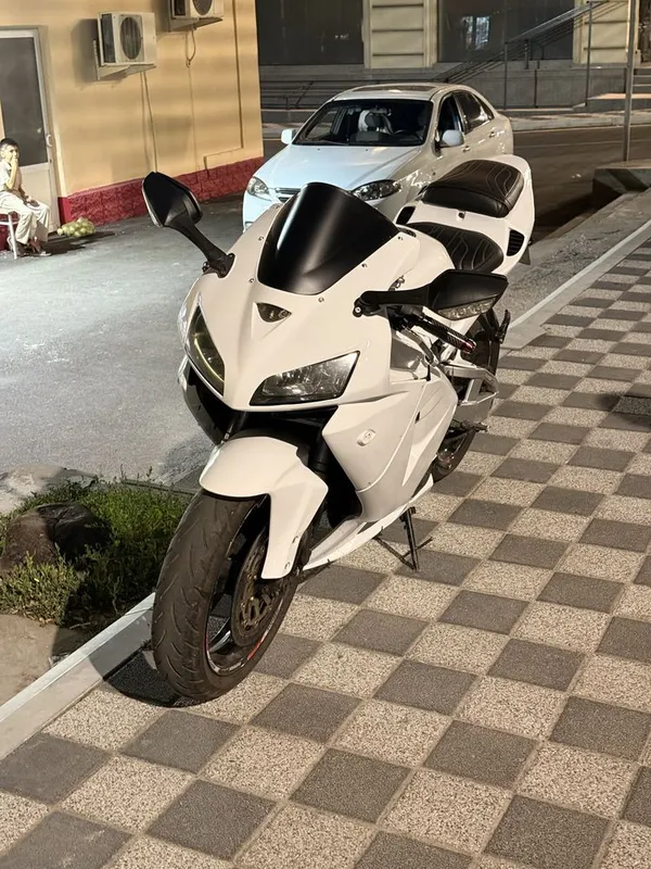 Продам Honda CBR 600 rr 2006 года — фото 1