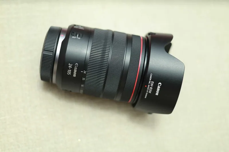 Canon RF 24-105mm f/4L IS USM 4