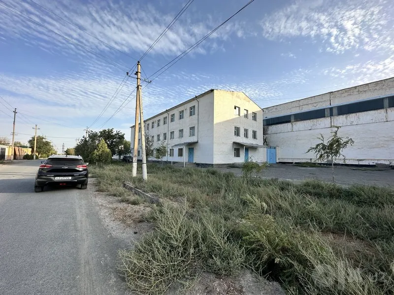 Bino sotiladi Urganch shaxri xududida 3